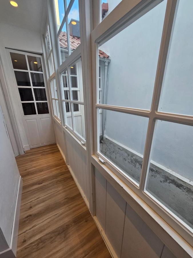 Apartamentos En El Centro - Plaza De Amboage - Wifi Ferrol Dış mekan fotoğraf
