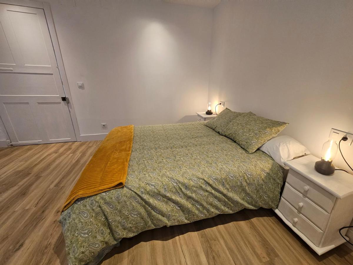 Apartamentos En El Centro - Plaza De Amboage - Wifi Ferrol Dış mekan fotoğraf