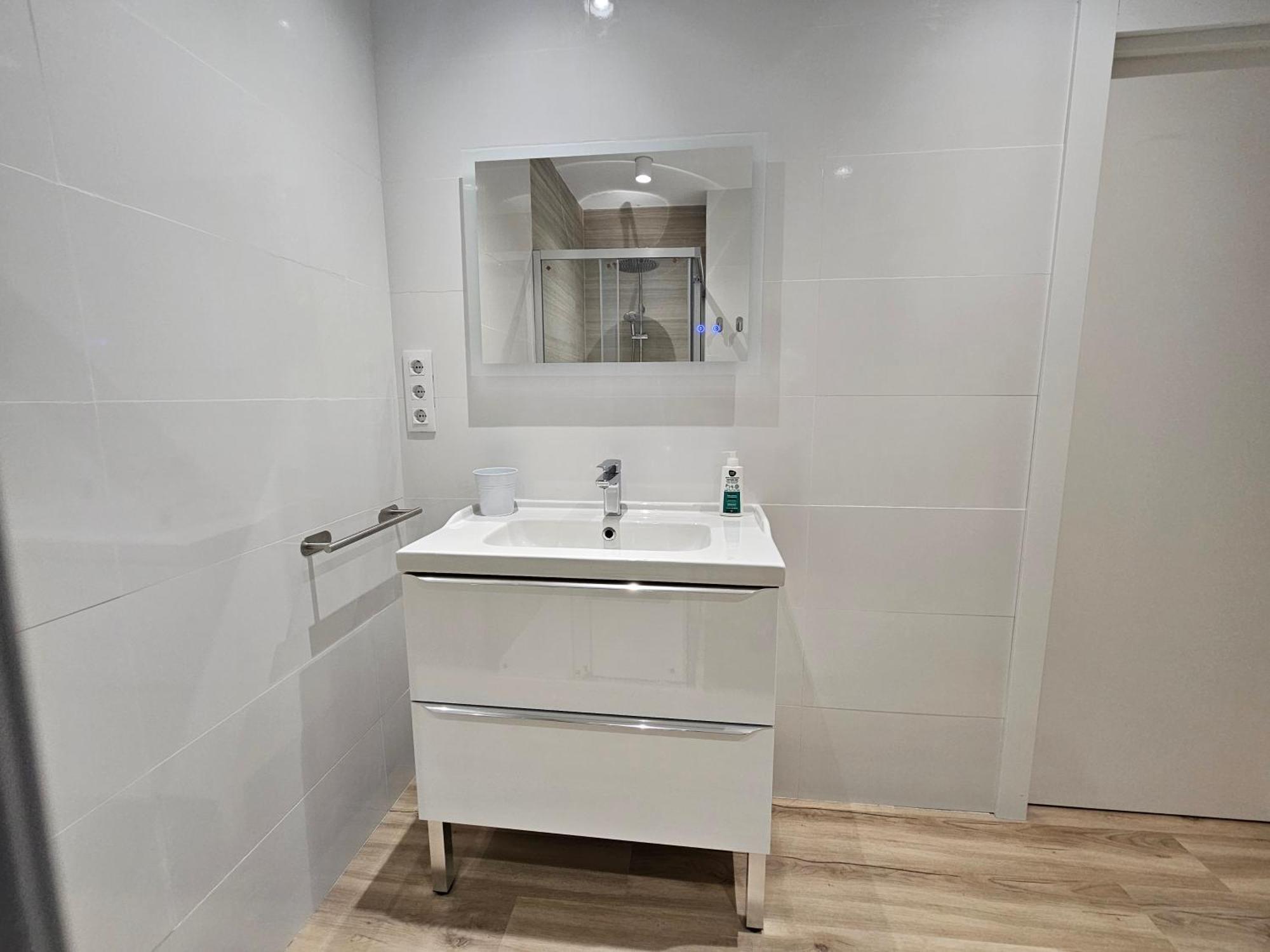 Apartamentos En El Centro - Plaza De Amboage - Wifi Ferrol Dış mekan fotoğraf